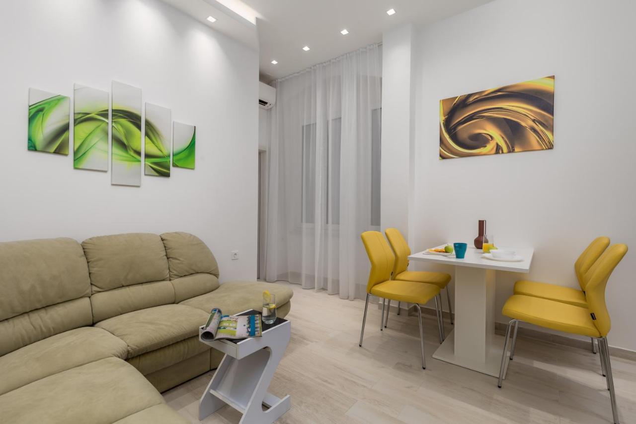 Lux Apartments 리예카 외부 사진