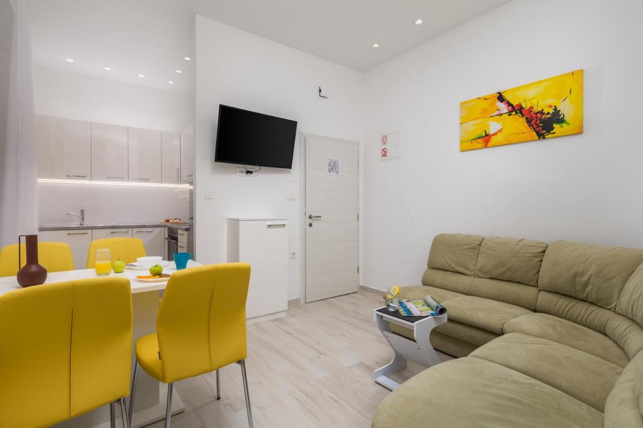 Lux Apartments 리예카 외부 사진
